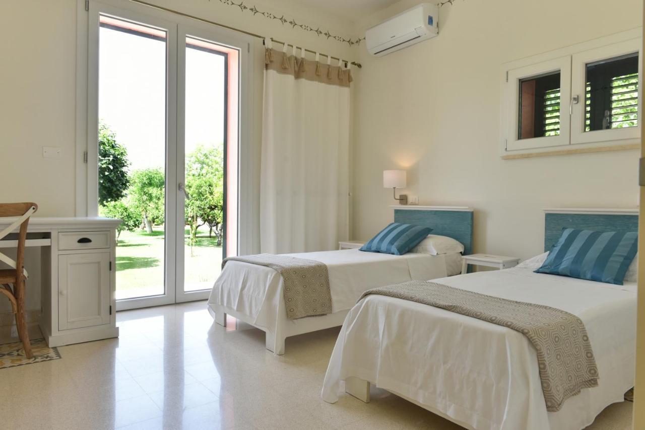 Villa Sirgole Rosa With Pool, Galatina クトロフィアーノ エクステリア 写真