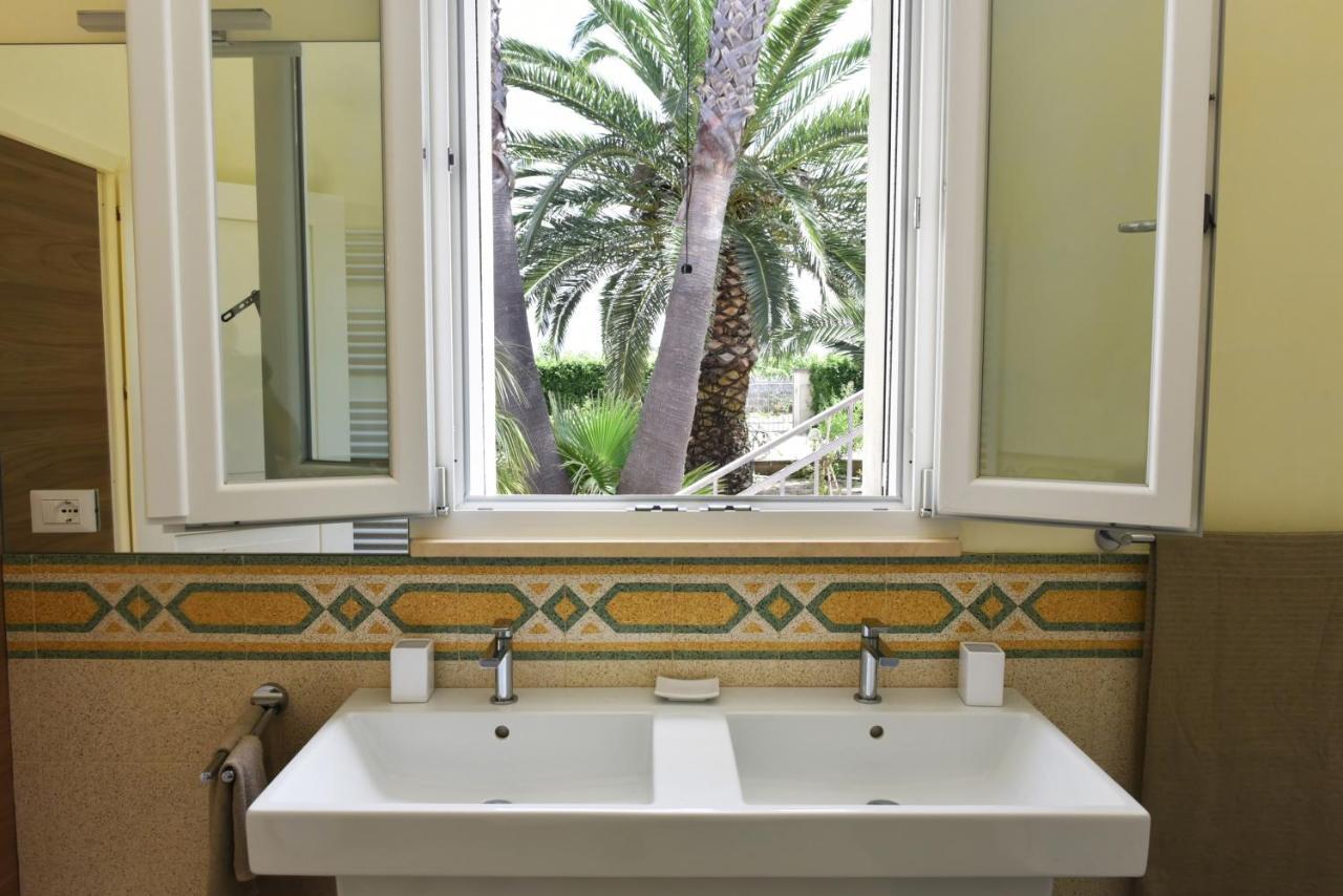 Villa Sirgole Rosa With Pool, Galatina クトロフィアーノ エクステリア 写真