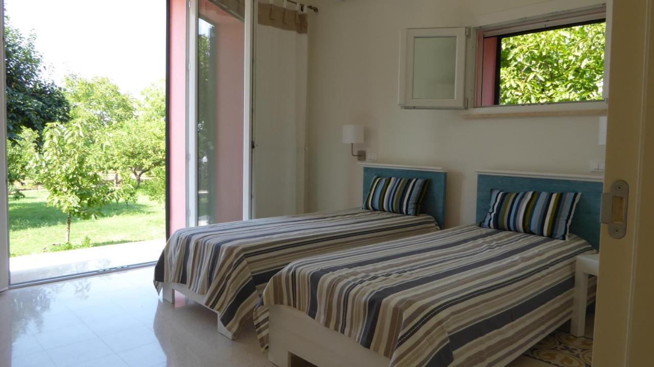 Villa Sirgole Rosa With Pool, Galatina クトロフィアーノ エクステリア 写真